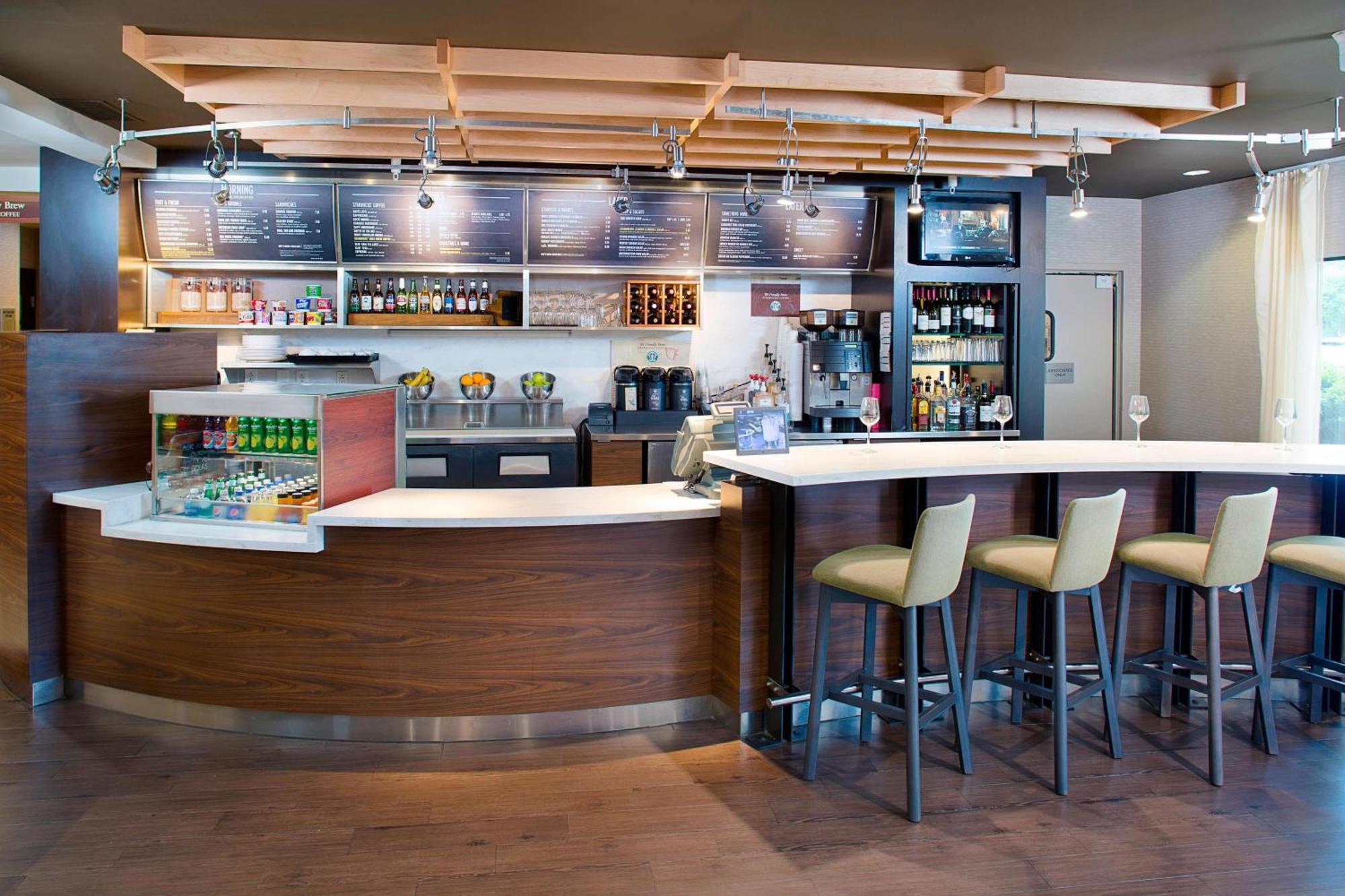 Courtyard By Marriott Richmond Airport Hotel Sandston Exterior photo
